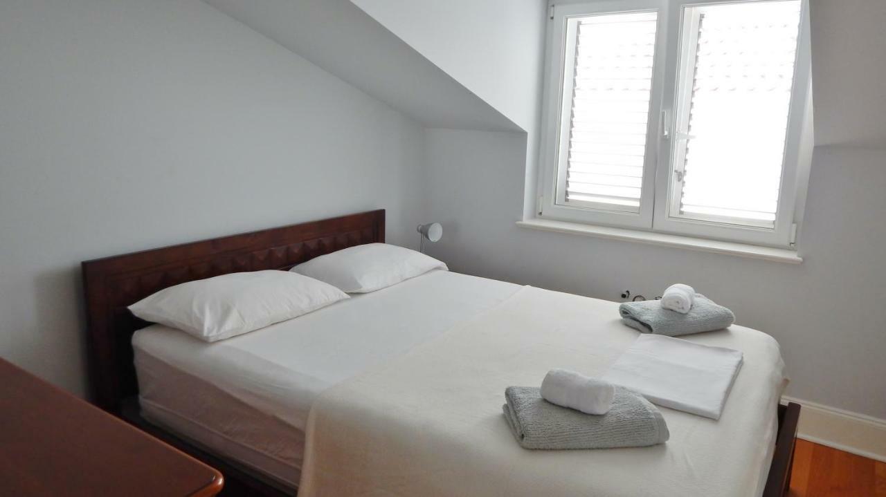 Seafront Apartments Nemira Omiš Eksteriør bilde